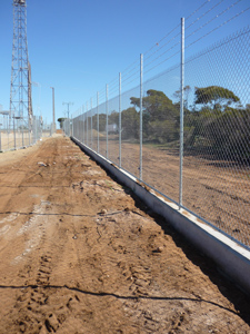 Chainwire fencing